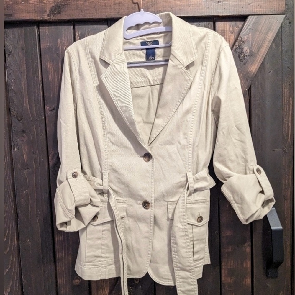 Brooks Brothers 346 lightweight coat, Size 6